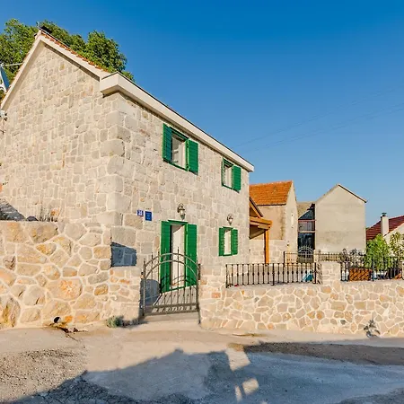 Rustic Hébergement de vacances Kraljici